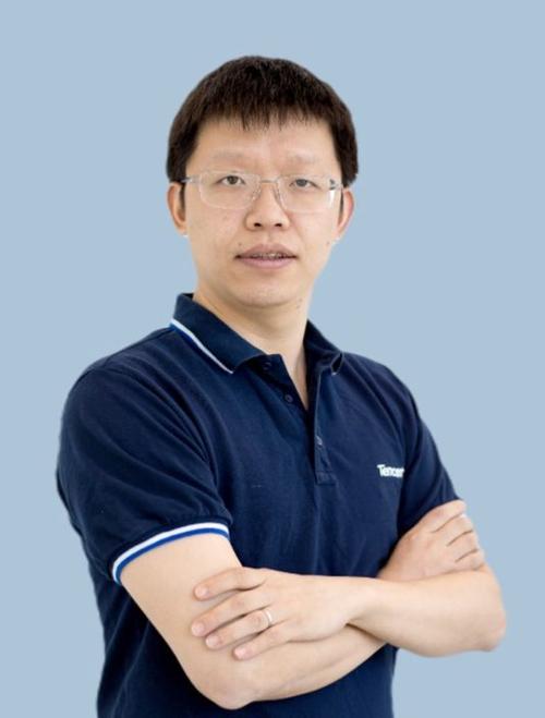 XR技术与人工智能融合下的计算机软硬件技术咨询服务